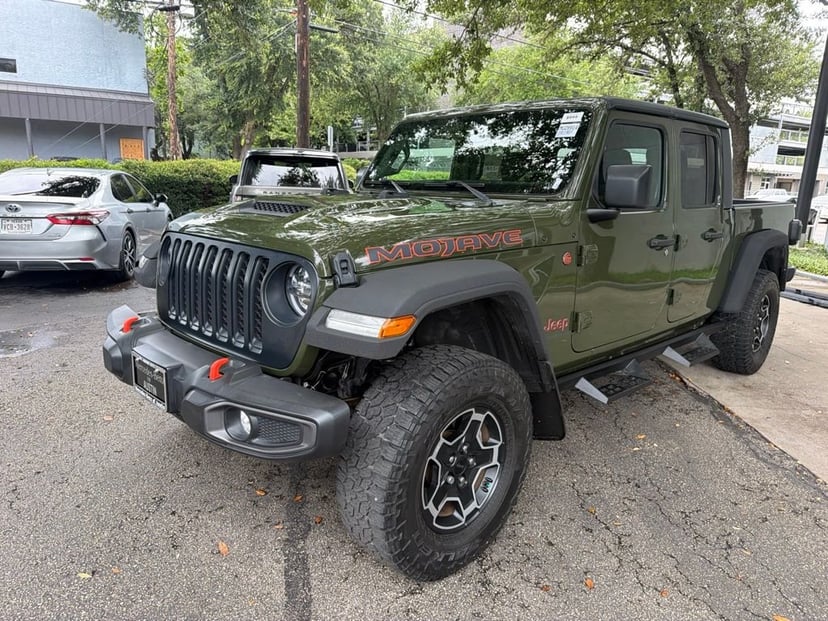2022 Jeep Gladiator - Image 3