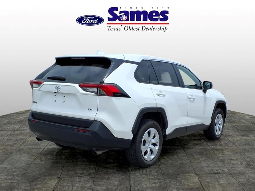 2024 Toyota RAV4 - Image 3