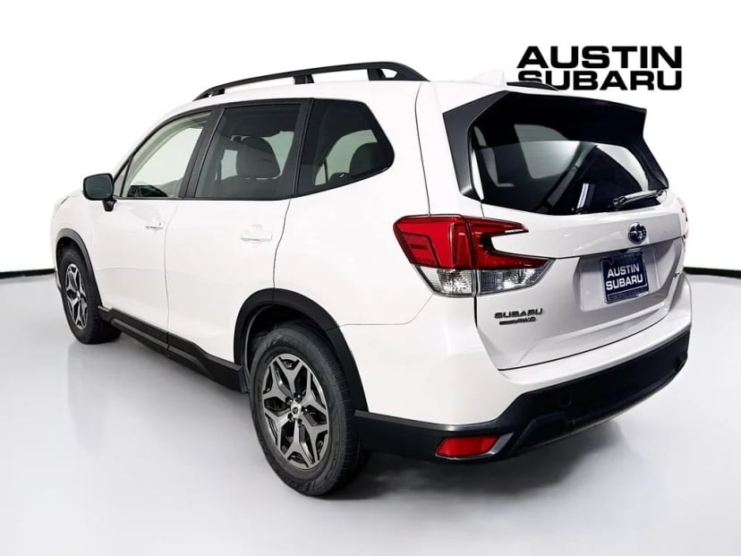 2022 Subaru Forester - Image 3