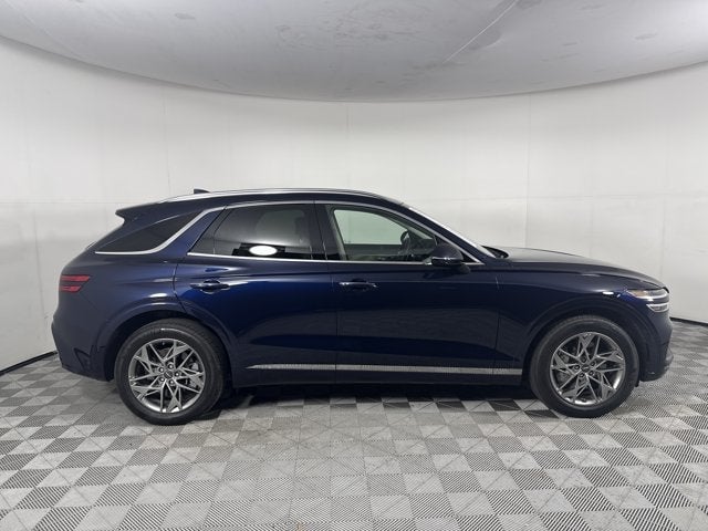 2024 Genesis GV70 - Image 3