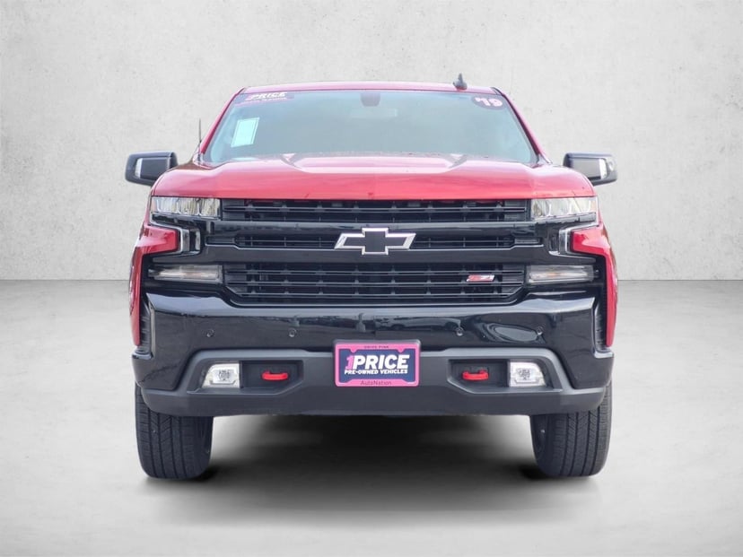 2019 Chevrolet Silverado - Image 3