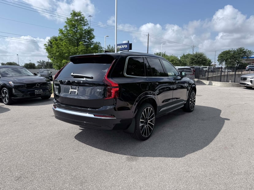 2026 Volvo XC90 - Image 3