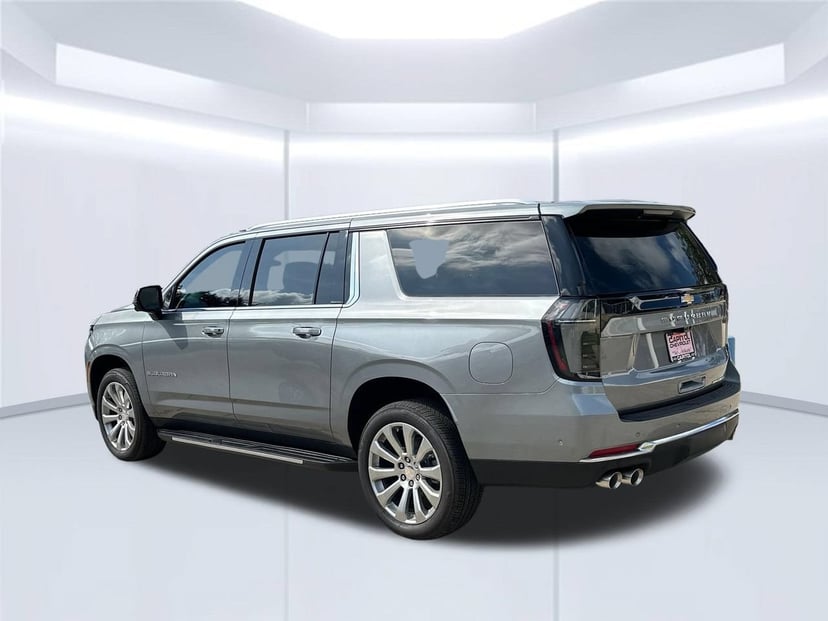 2026 Chevrolet Suburban - Image 2