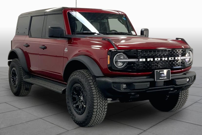 2026 Ford Bronco - Image 2