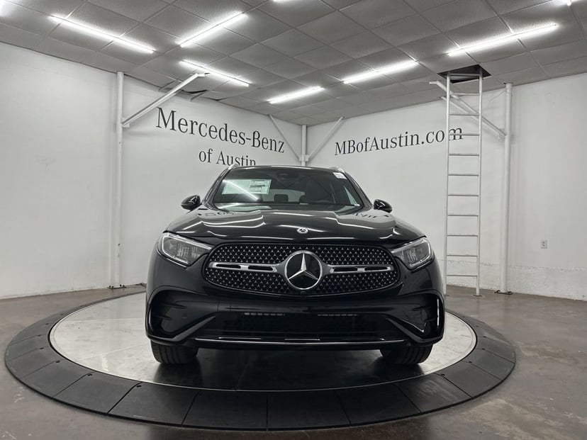 2026 Mercedes-Benz GLC - Image 2