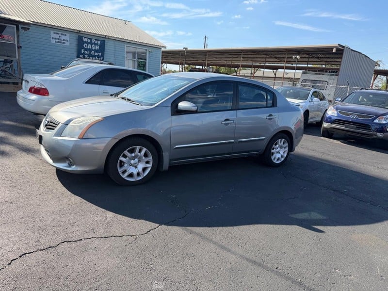 2012 Nissan Sentra - Image 1