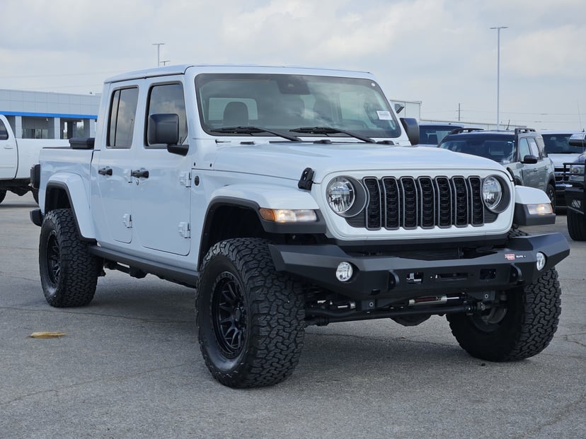 2025 Jeep Gladiator - Image 2