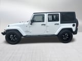 2013 Jeep Wrangler - Preview 4