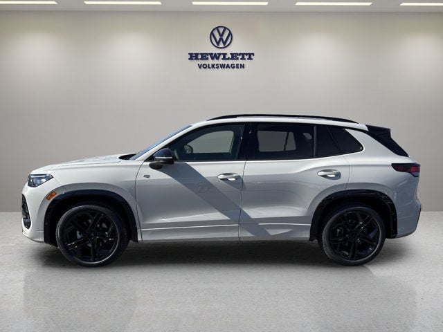 2026 Volkswagen Tiguan - Image 1
