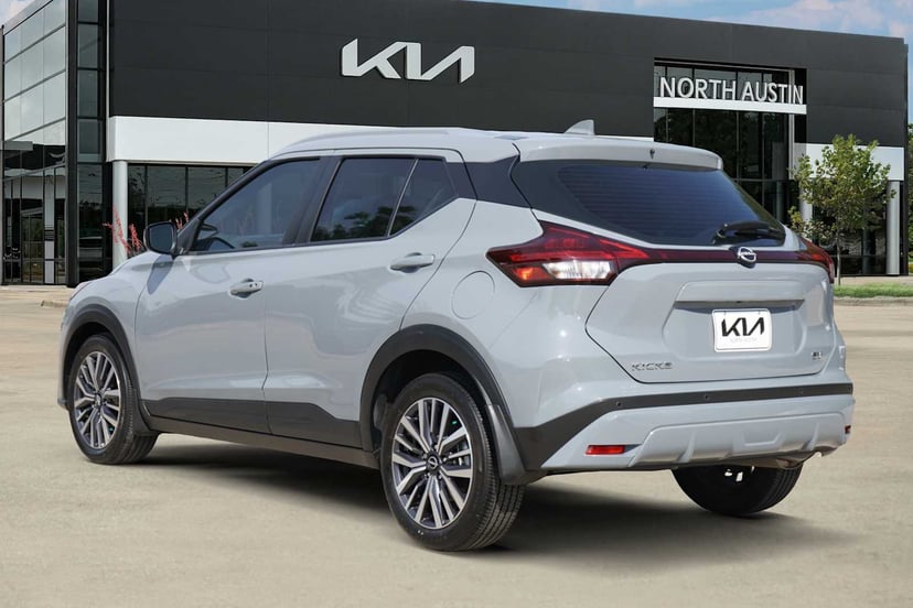 2024 Nissan Kicks - Image 3