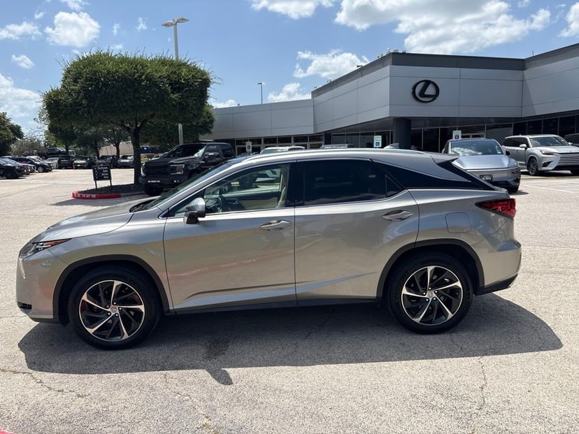 2017 Lexus RX - Image 2