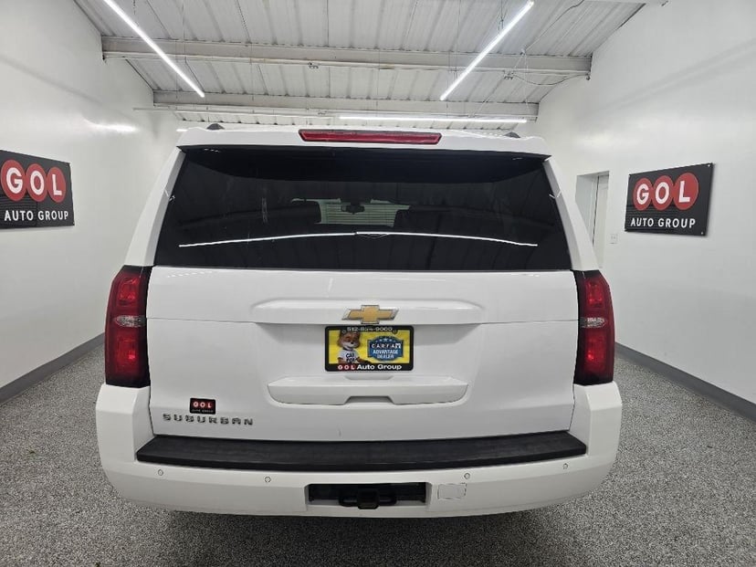 2020 Chevrolet Suburban - Image 3