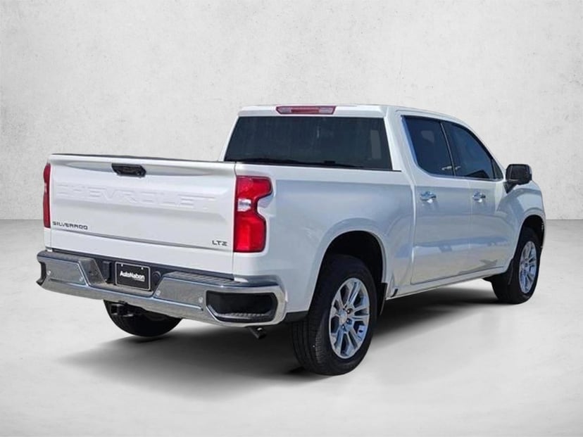 2025 Chevrolet Silverado - Image 3