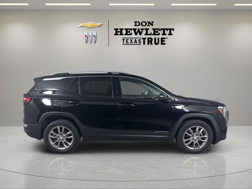 2024 GMC Terrain - Image 3