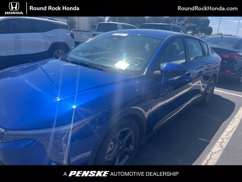 2025 Kia K4 - Image 1