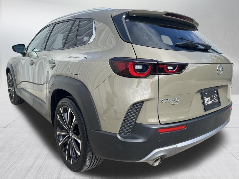 2023 Mazda CX-50 - Image 3