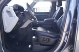 2022 Land Rover Defender - Preview 11