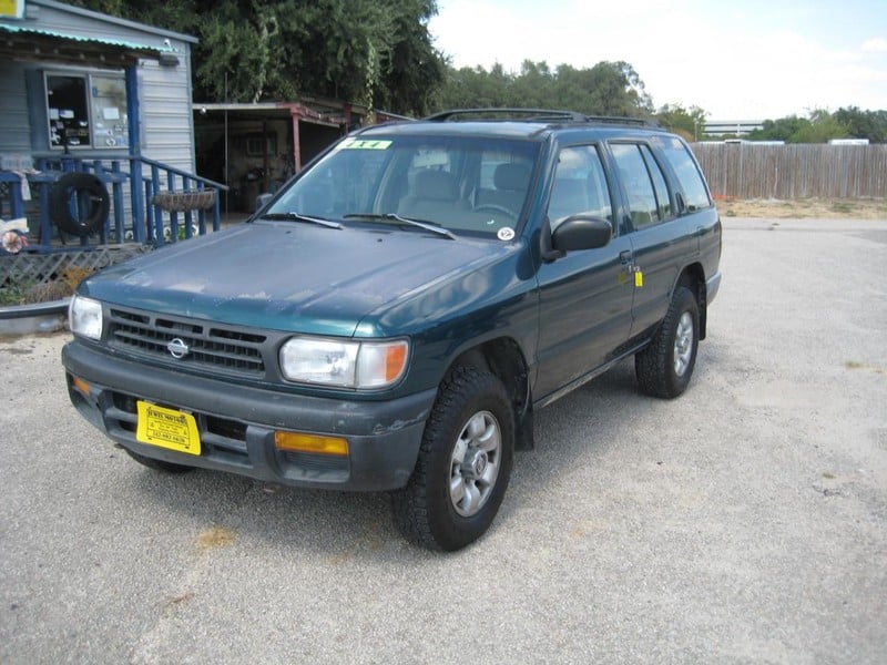 1997 Nissan Pathfinder - Image 1