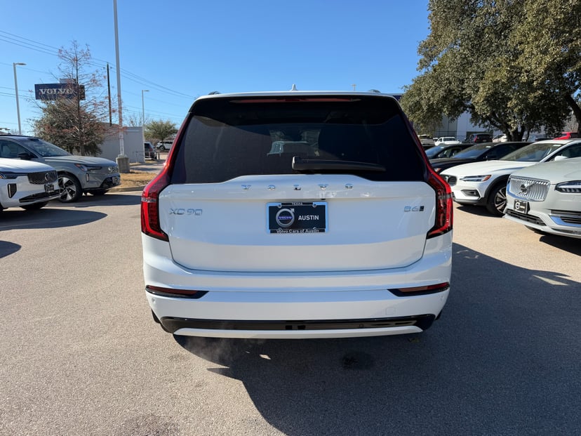 2026 Volvo XC90 - Image 3