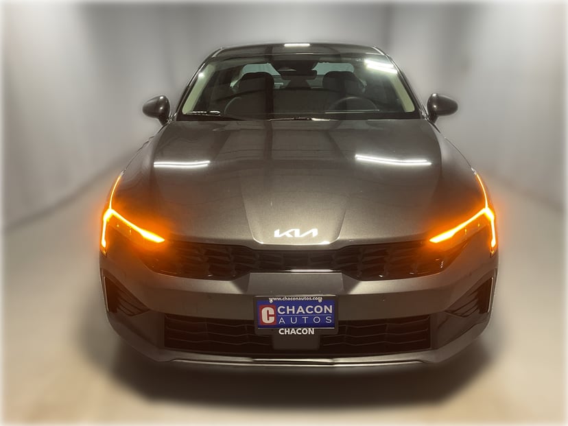 2025 Kia K5 - Image 3