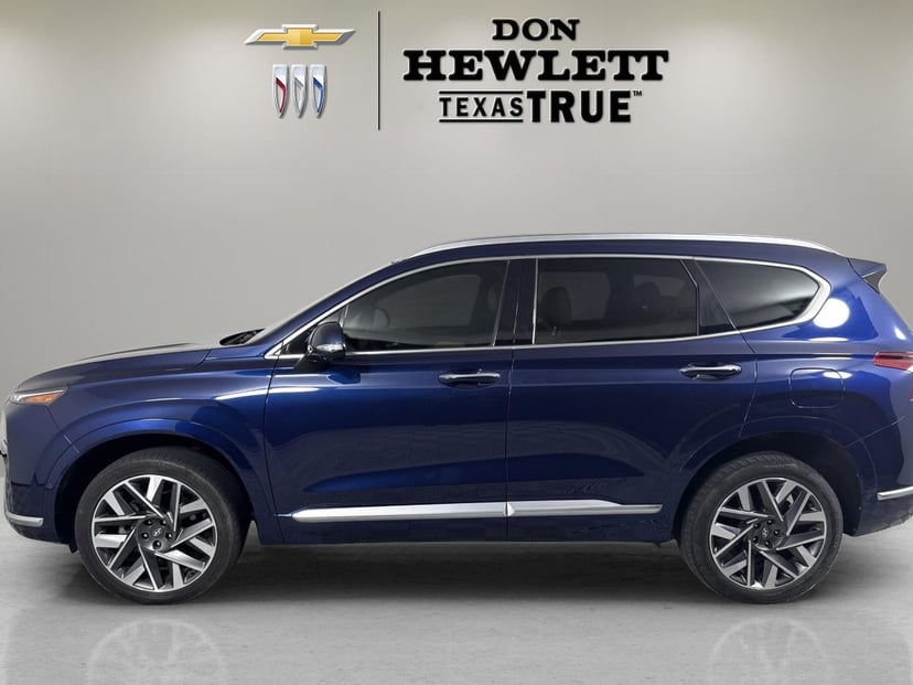 2022 Hyundai Santa Fe - Image 2