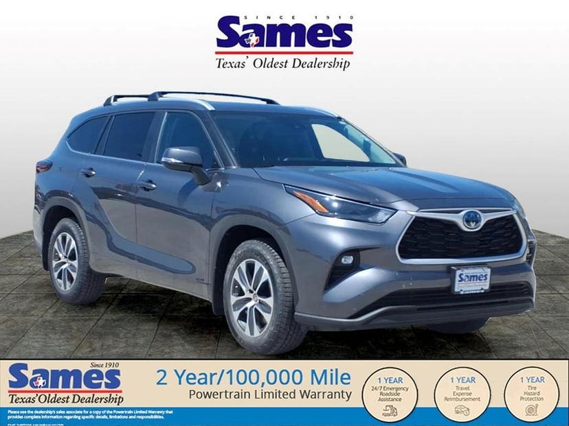 2024 Toyota Highlander - Image 2