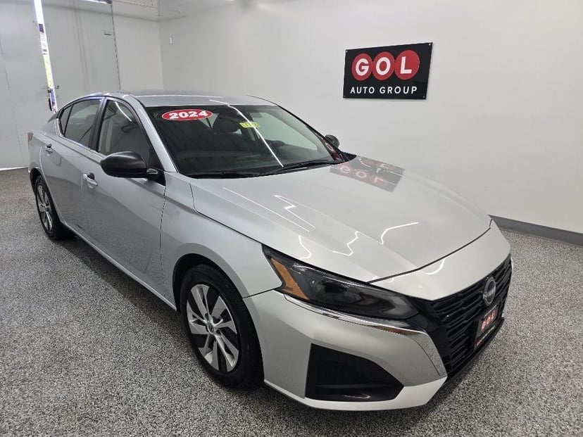 2024 Nissan Altima - Image 1