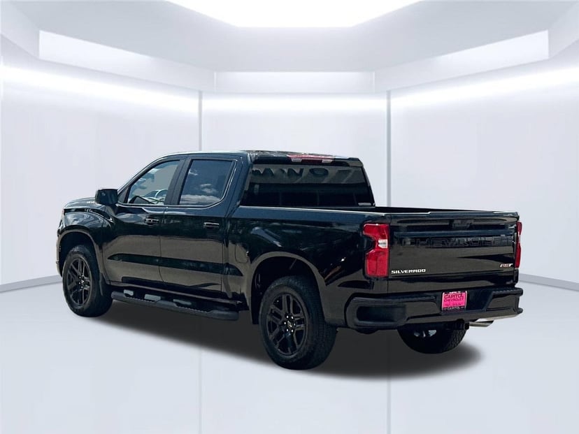 2026 Chevrolet Silverado 1500 - Image 2
