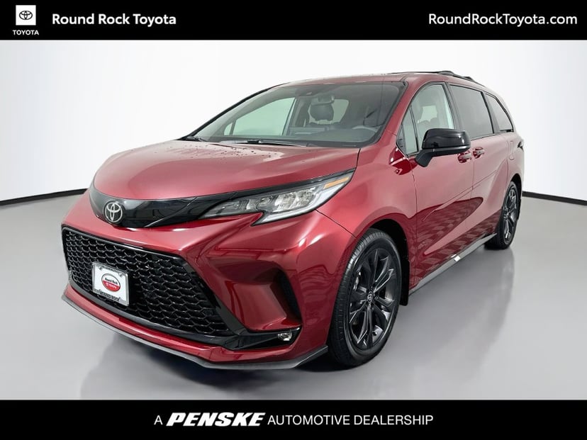 2026 Toyota Sienna - Image 1