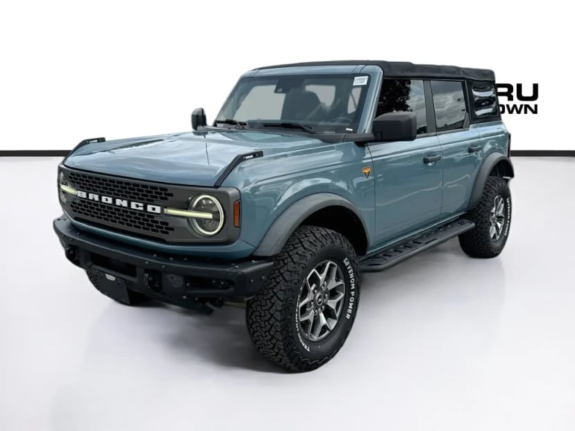 2022 Ford Bronco - Image 1
