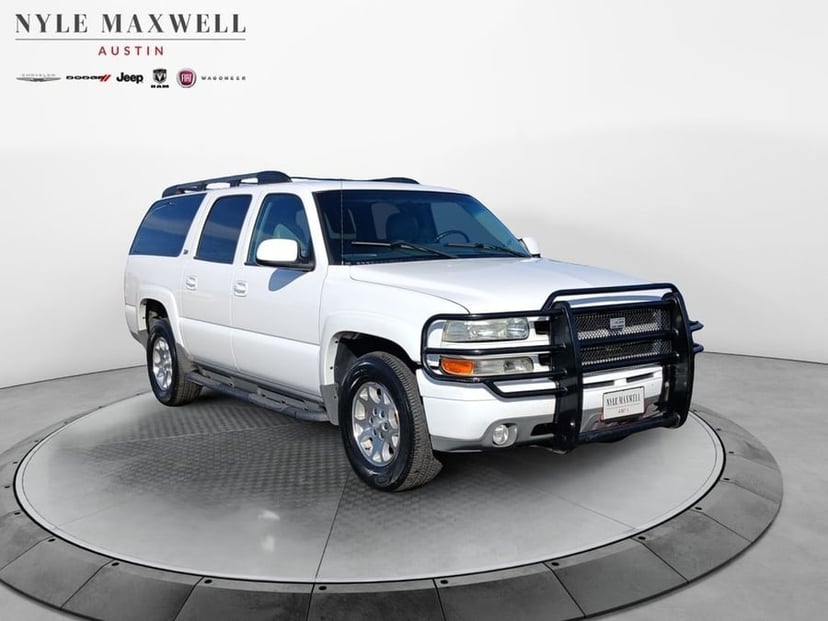 2003 Chevrolet Suburban - Image 2