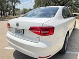 2015 Volkswagen Jetta - Preview 12