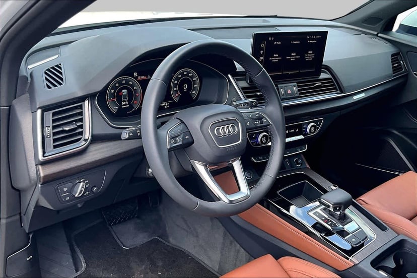 2024 Audi Q5 - Image 2