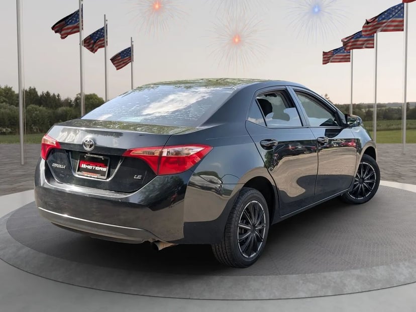 2019 Toyota Corolla - Image 2
