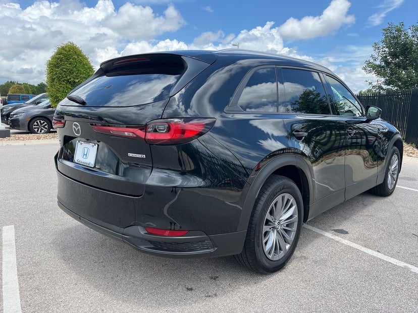 2025 Mazda CX-90 - Image 2