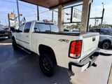 2014 GMC Sierra 2500HD - Preview 6