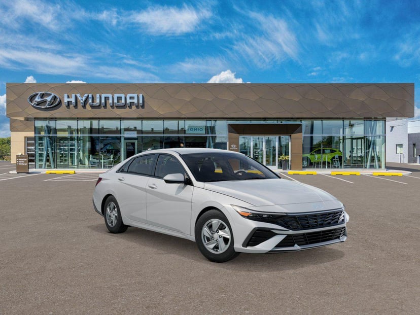 2026 Hyundai Elantra - Image 2