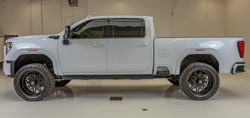 2026 GMC sierra-2500hd - Image 2