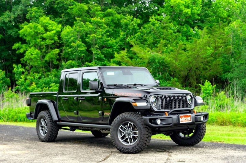 2026 Jeep Gladiator - Image 1
