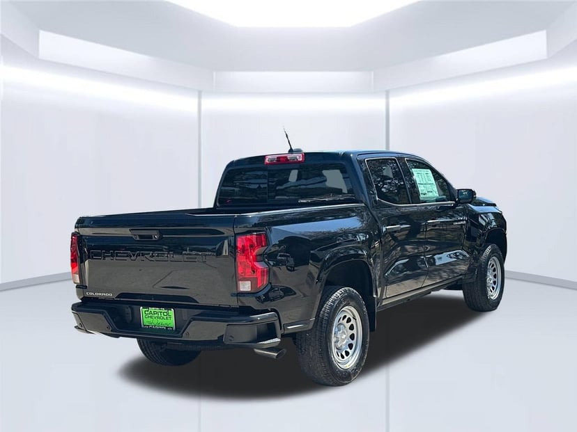 2026 Chevrolet Colorado - Image 3