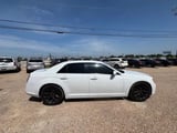 2014 Chrysler 300 - Preview 4