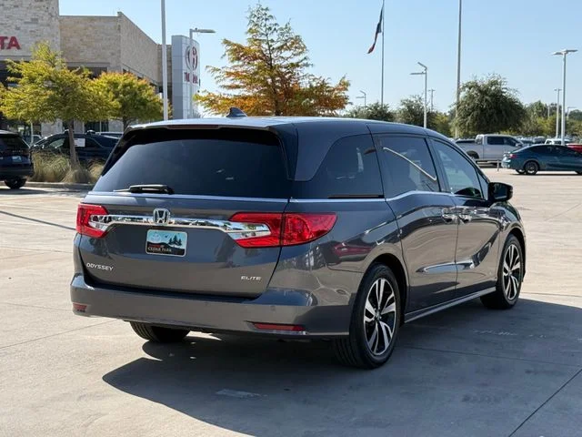 2018 Honda Odyssey - Image 2
