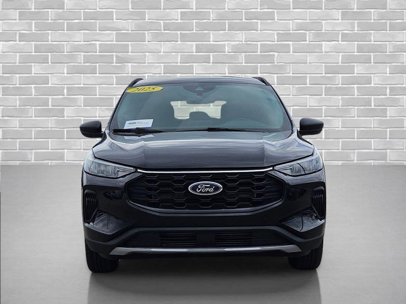 2025 Ford Escape - Image 1