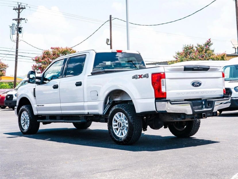 2019 Ford F-250 - Image 3