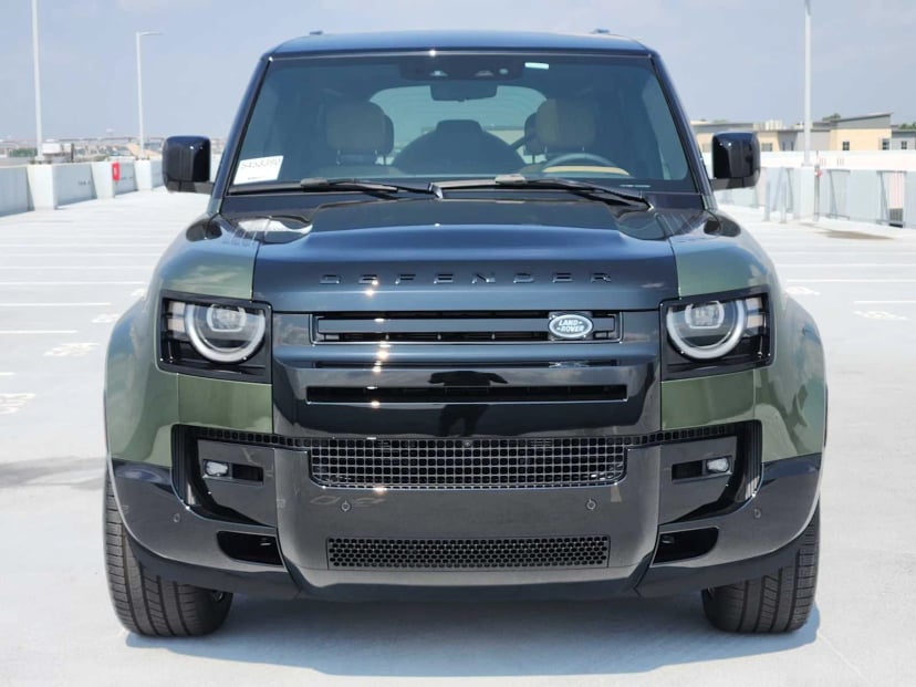 2026 Land Rover Defender - Image 3