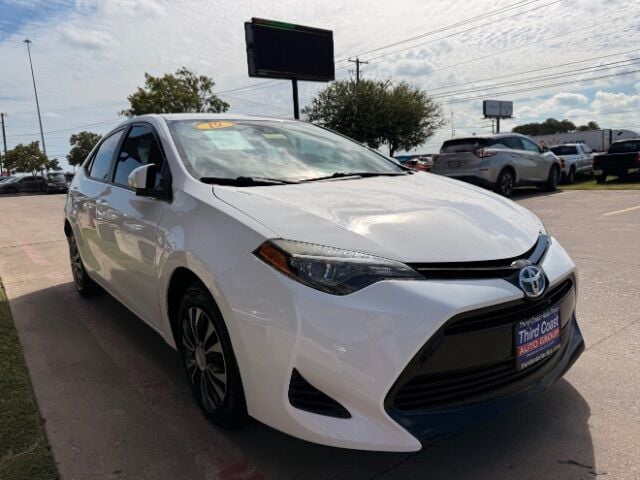 2019 Toyota Corolla - Image 2