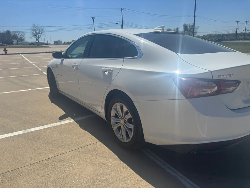 2022 Chevrolet Malibu - Image 3