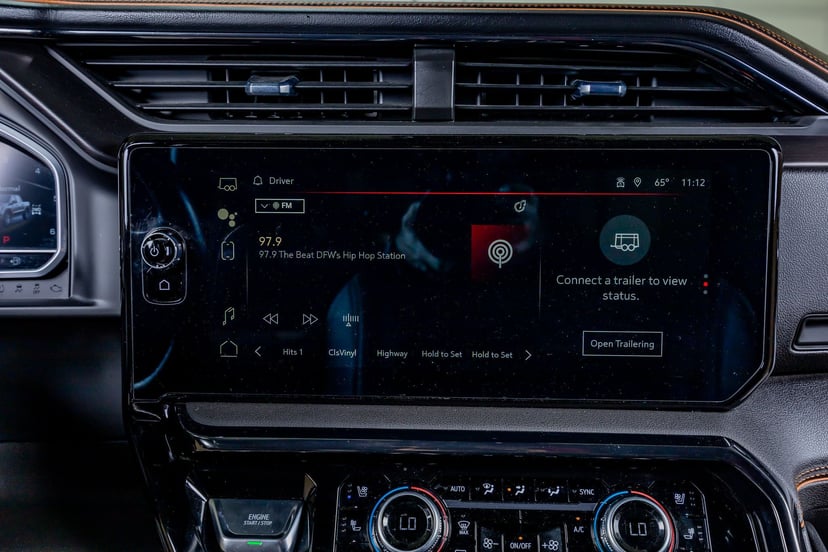 2022 GMC Sierra - Image 2