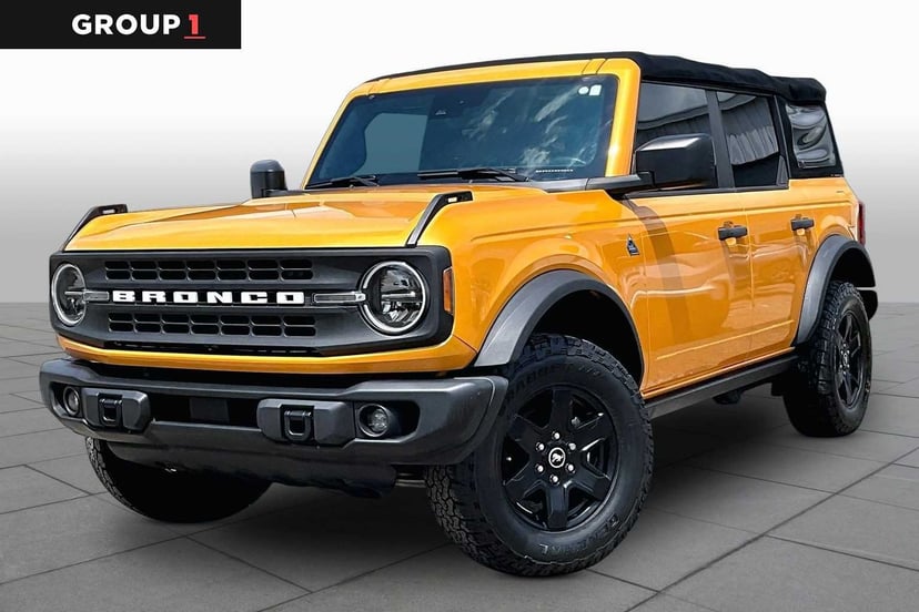 2022 Ford Bronco - Image 2