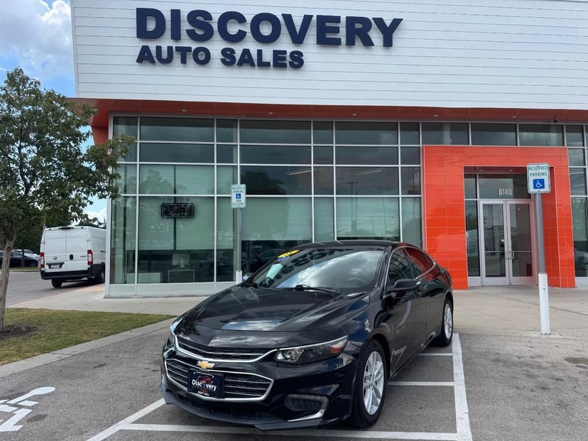2018 Chevrolet Malibu - Image 1